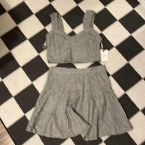 2-piece skirt set. Houndstooth.